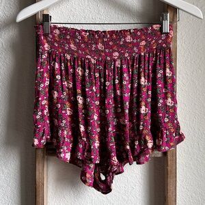 Urban Outfitters Pink Floral Smocked Waist Ruffle Hem Shorts sz: Small